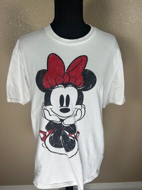 Disney White Minnie Mouse Graphic Tee with Red Bow Size Medium